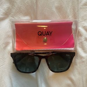NEW Quay Sunglasses
